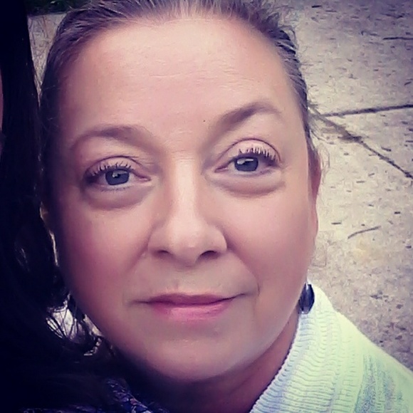 Meet your Posher, Robin - Picture 3 of 4